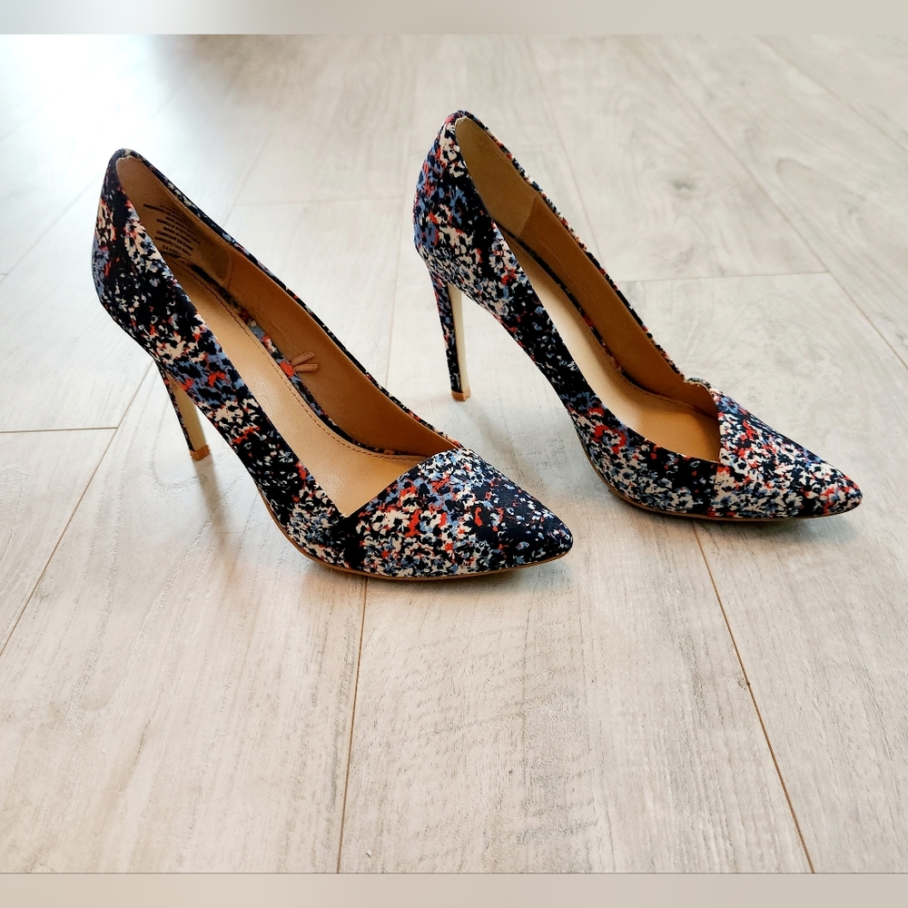 Expreas heels. Size 8